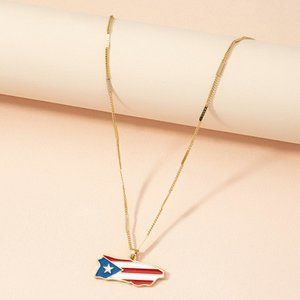 Patriotic American Flag-Themed Charm Pendant Necklace for Her | Women’s.